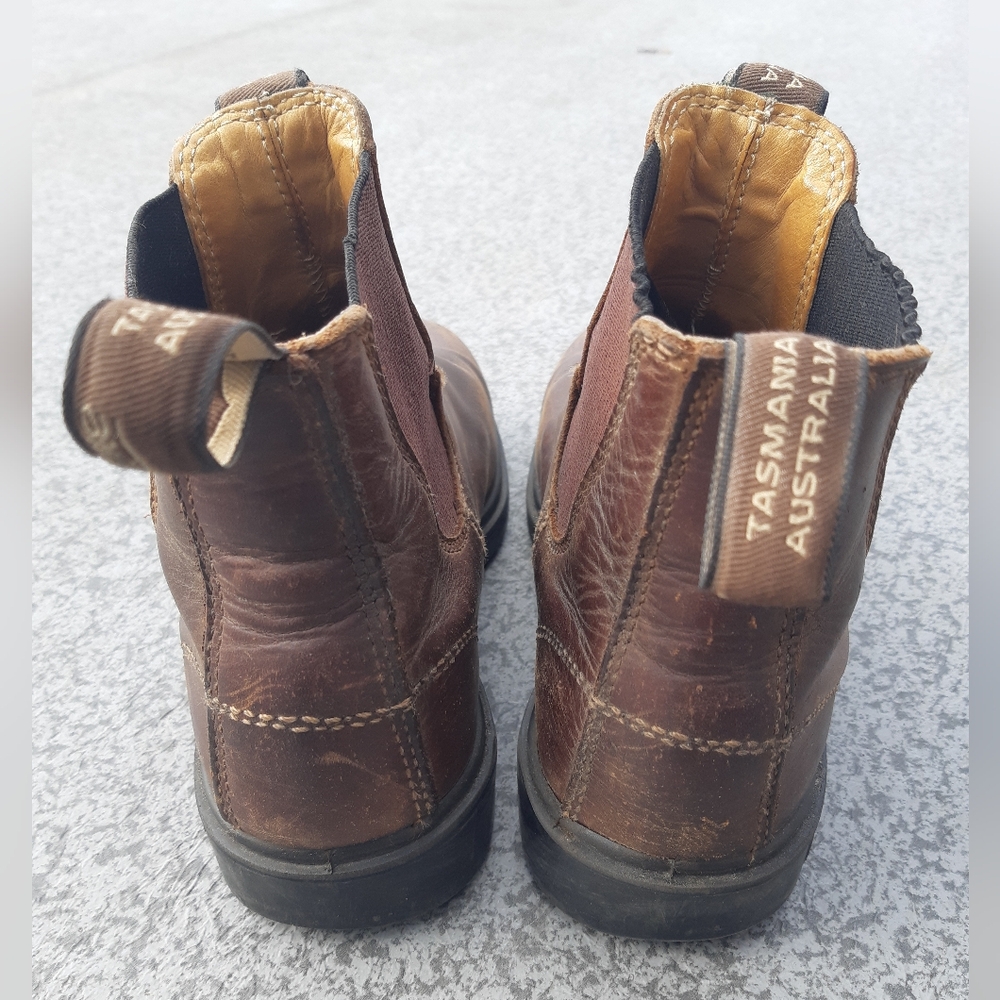 Blundstone Brown Leather Chelsea Ankle Boots - Picture 9 of 15